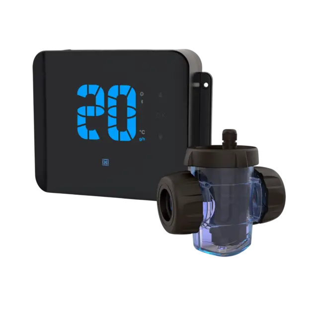 Plug N Clear Saltwater Chlorinator